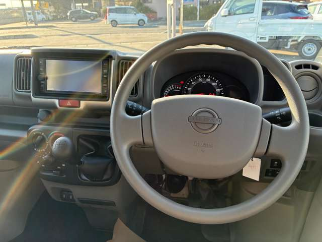 NV100クリッパーDX ハイルーフ 4WD