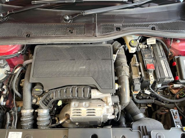 �����X�ł́A�e���[�J�[�̐�p�f�f�e�X�^�[�𓱓��B���Ǝ��i�����e�N�j�J���X�^�b�t���풓���Ă���܂��̂ŁA������̍ۂɂ����S���Ă����p���������܂��B