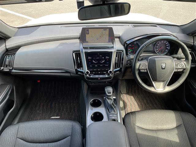 クラウンハイブリッド 2.5 RS