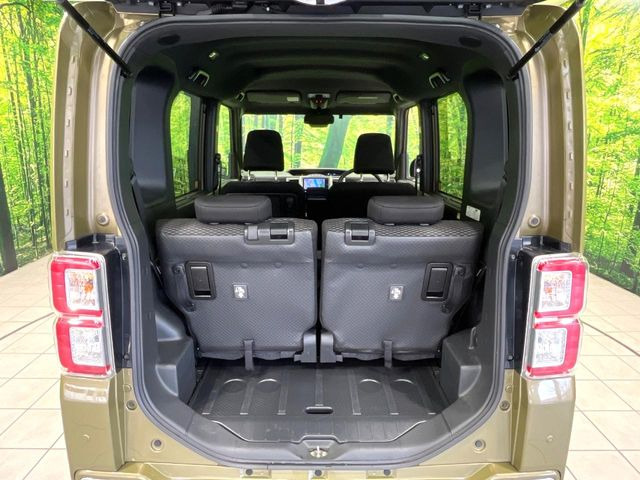 ���i�̂���������ʋ΁A���}���ɏ\���ȉ׎��X�y�[�X���m�ۂ��Ă���܂��B�Z�J���h�V�[�g��|���ƁA�傫�ȉו��̐ύڂ��\�ł���