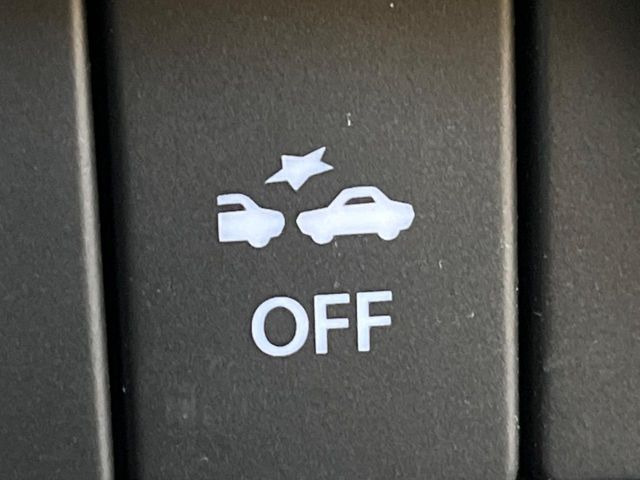 �y�X�Y�L �Z�[�t�e�B�T�|�[�g�z���s���ɑO���̎ԗ�����F�����A�Փ˂������Ȏ��͌x��ƃu���[�L�ŏՓˉ���Ɣ�Q�y�����A�V�X�g�B�����S�Ƀh���C�u�����y���݂��������܂��B