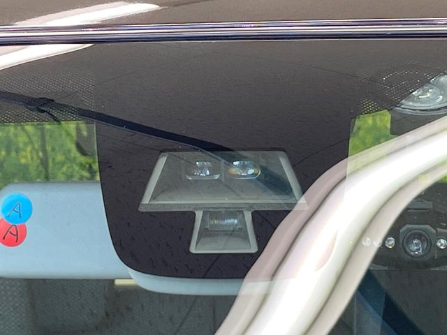 �y�X�Y�L �Z�[�t�e�B�T�|�[�g�z���s���ɑO���̎ԗ�����F�����A�Փ˂������Ȏ��͌x��ƃu���[�L�ŏՓˉ���Ɣ�Q�y�����A�V�X�g�B�����S�Ƀh���C�u�����y���݂��������܂��B