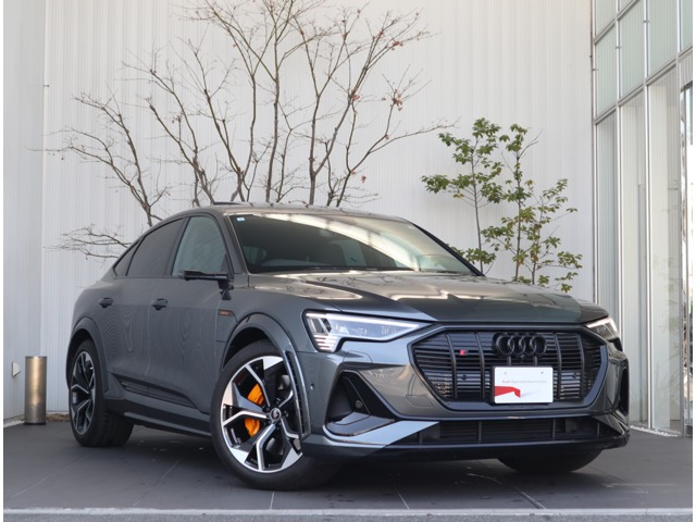 e-tron Sスポーツバック4WD