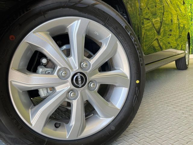 �y����14�C���`�A���~�z�C�[���z�O�ςɃ}�b�`���������A���~�z�C�[���𑕒����Ă���܂��B�e��ЊO�A���~�z�C�[����A�X�^�b�h���X�^�C�����戵�����Ă���܂��B���񂲑��k����������