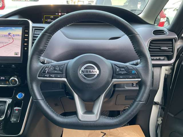 セレナ1.2 e-POWER ハイウェイスターV