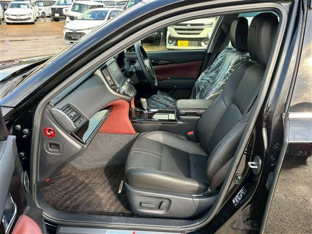 クラウンアスリートハイブリッド 2.5 S