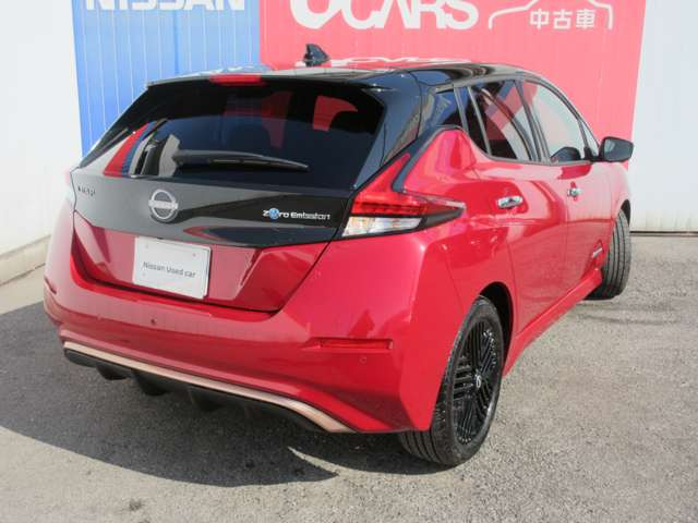 リーフX Vセレクション 90周年記念車