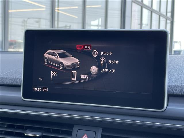 A42.0 TFSI クワトロ 4WD