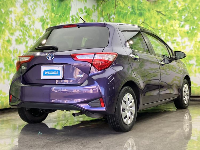 ヴィッツ1.5 ハイブリッド F セーフティ エディションIII