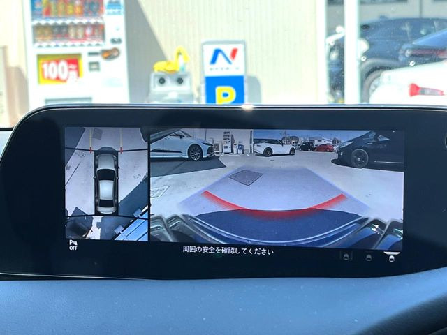 �y360&deg;�r���[���j�^�[�z��p�̃J�����ɂ��A�ォ�猩���낵���悤�Ȏ��_��360�x�N���}�̎��͂��m�F���邱�Ƃ��ł��܂������p�������m�F���₷���A�����ꏊ�ł̐؂�Ԃ��⒓�Ԃ��X���[�Y�ɍs���܂��B