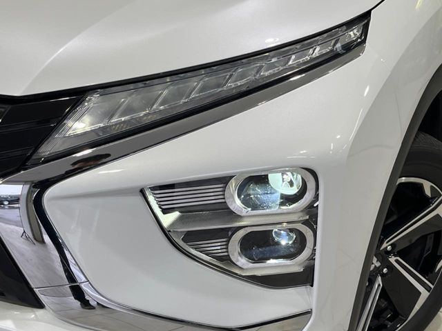 �yLED�w�b�h���C�g�z���V����ԑ��s�����ǍD�Ȏ��E���m�ۂ����S���ĉ^�]�ł��鍂�P�xLED�w�b�h���C�g�𑕔�!�_�����x�������A����d�͂��}�����Ă��܂��B