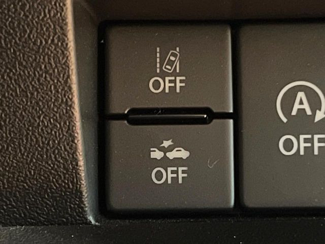 �y�X�Y�L �Z�[�t�e�B�T�|�[�g�z���s���ɑO���̎ԗ�����F�����A�Փ˂������Ȏ��͌x��ƃu���[�L�ŏՓˉ���Ɣ�Q�y�����A�V�X�g�B�����S�Ƀh���C�u�����y���݂��������܂��B