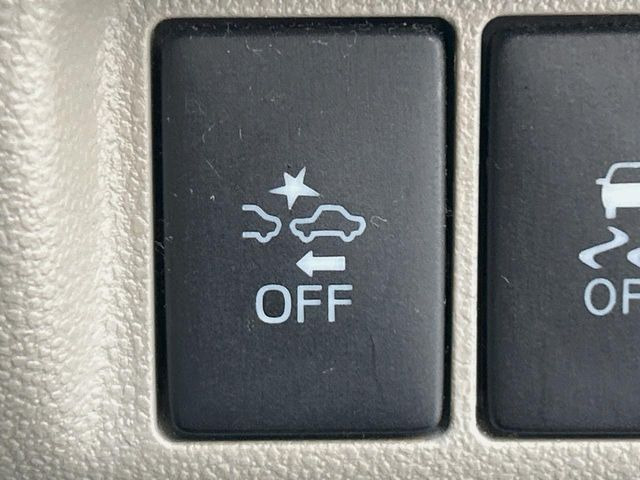 �y�X�}�[�g�A�V�X�g�z���s���ɑO���̎ԗ�����F�����A�Փ˂������Ȏ��͌x��ƃu���[�L�ŏՓˉ���Ɣ�Q�y�����A�V�X�g�B�����S�Ƀh���C�u�����y���݂��������܂��B