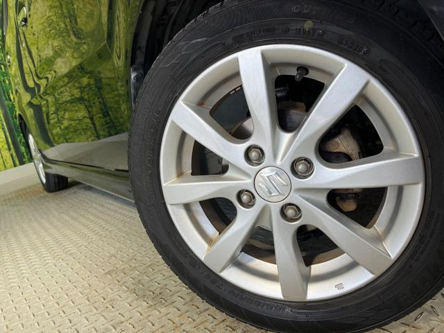 【純正14インチアルミホイール】外観にマッチした純正アルミホイールを装着しております。各種社外アルミホイールや、スタッドレスタイヤも取扱いしております。是非ご相談ください♪