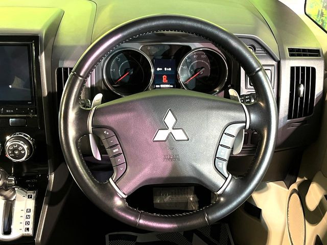 �y�����v�����X�e�A�����O�z�㎿�Ȋv���g�p���邱�ƂŁA��ɂ����������݂ƂĂ��^�]���₷���n���h���ł���