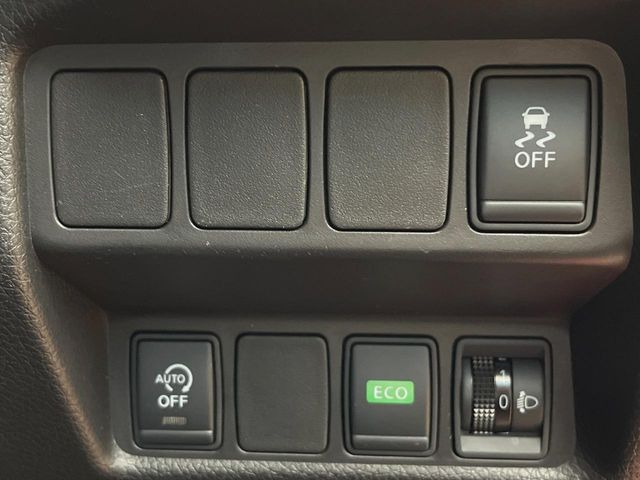 �y������h�~���u�z�ԗ��̉���������m����ƁA�����I�Ɏԗ��̐i�s������ۂ悤�Ɏԗ��𐧌䂵�܂��B�J�̓��ȂǊ���₷���H�ʏ󋵂ł����S�ȉ^�]���\�ł��B