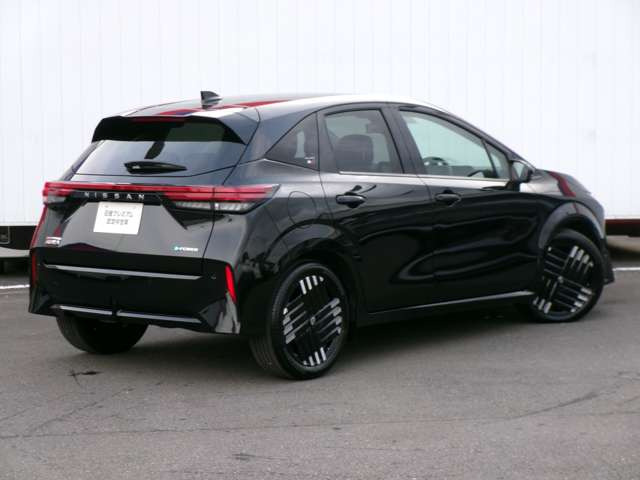 ノートオーラ1.2 G レザーエディション