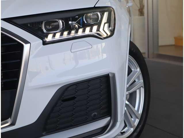 Q750 TDI クワトロ Sライン ディーゼル 4WD