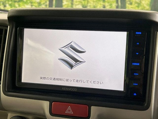 �y�����i�r�z�l�C�̏����i�r�𑕔����Ă���܂��B�i�r�̎g���₷���͂������A�I�[�f�B�I�@�\���[��!�L�����v�◷�s�͂������A�ʋ΂┃�����ȂǕ��i�̃h���C�u���y�����Ȃ�͂���