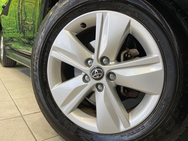 �y����17�C���`�A���~�z�C�[���z�O�ςɃ}�b�`���������A���~�z�C�[���𑕒����Ă���܂��B�e��ЊO�A���~�z�C�[����A�X�^�b�h���X�^�C�����戵�����Ă���܂��B���񂲑��k����������