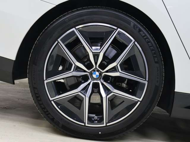 5シリーズセダン523d xドライブ Mスポーツ 4WD