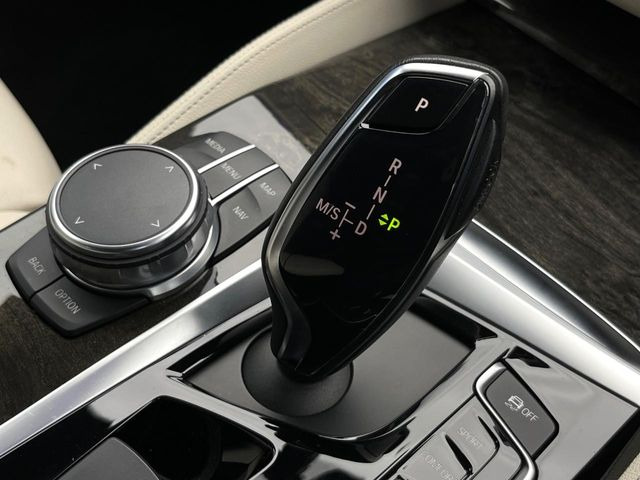 ��MT���[�h�t��AT:�ʏ�͎����ł����Ȃ���ϑ�(�M�A�`�F���W)���h���C�o�[�̑���ɂ���ĈӐ}�I�ɕς�����V�X�e���ł��B����w���i�̃h���C�u�����y���݂��������܂�!�����[�_�[�N���[�Y�R���g���[��