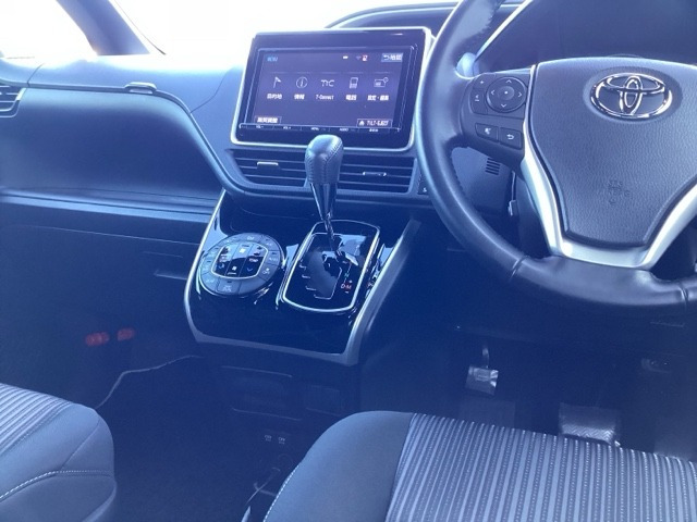 ヴォクシー2.0 ZS 煌