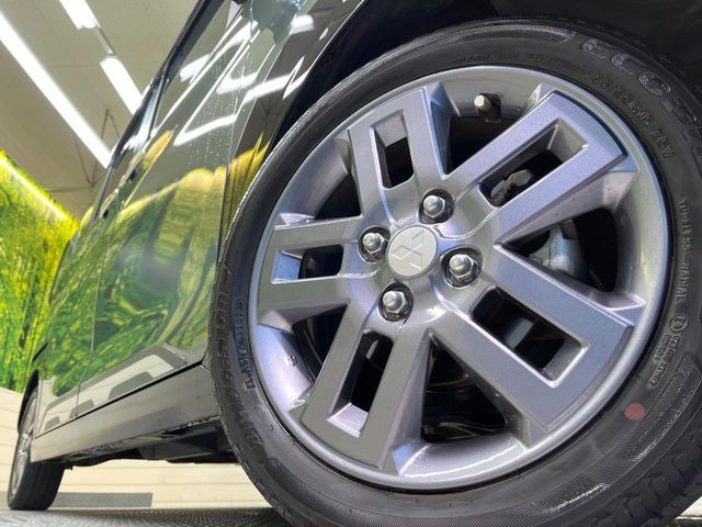 �y����15�C���`�A���~�z�C�[���z�O�ςɃ}�b�`���������A���~�z�C�[���𑕒����Ă���܂��B�e��ЊO�A���~�z�C�[����A�X�^�b�h���X�^�C�����戵�����Ă���܂��B���񂲑��k����������