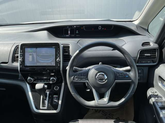 セレナ2.0 ハイウェイスター VセレクションII