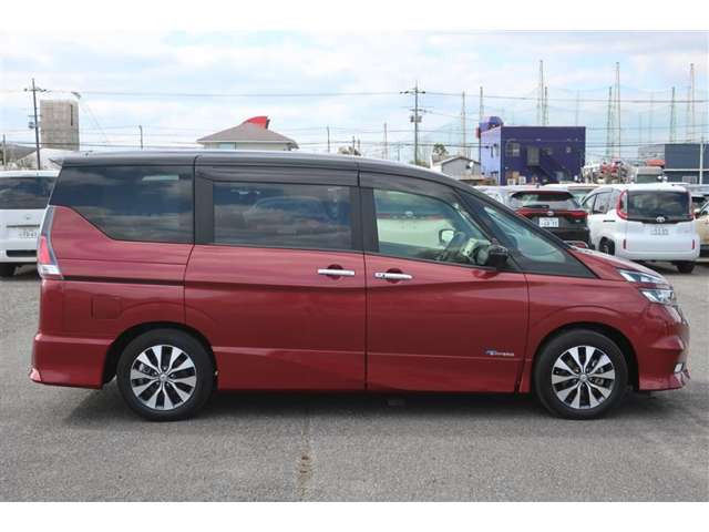 セレナ2.0 ハイウェイスター Vセレクション