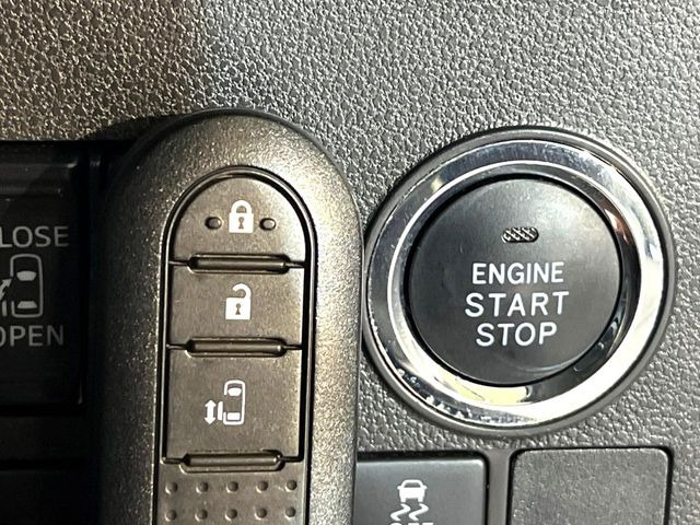 �y�L�[�t���[�V�X�e���z�J�o����|�P�b�g�ɓ��ꂽ�܂܂ł��h�A�̎{���E�������\�ȃX�}�[�g�L�[�𑕔��B�G���W���̃I���E�I�t�����J�M�����o���K�v����������Ƃ��Ă��֗��ł���