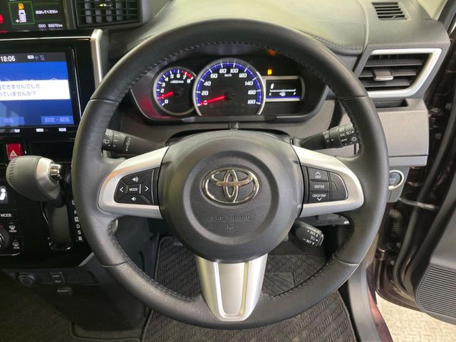 �y�X�}�[�g�A�V�X�g�V�z���s���ɑO���̎ԗ�����F�����A�Փ˂������Ȏ��͌x��ƃu���[�L�ŏՓˉ���Ɣ�Q�y�����A�V�X�g�B�����S�Ƀh���C�u�����y���݂��������܂��B