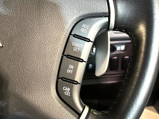 �y�N���[�Y�R���g���[���z�������H�����N���N���s�B�A�N�Z���𗣂��Ă���葬�x�ő��s���ł��A�������^�]���̕��S���y��!�����E�������ȒP�ȃX�C�b�`����Œ����ł��܂��B