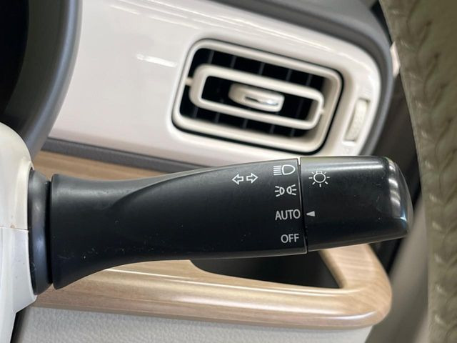 �y�I�[�g���C�g�z����̖��邳�ɉ����Ď����Ńw�b�h���C�g�̓_���E�������ł���@�\�ł�!���C�g�̕t���Y��E�����Y��Ȃǂ������Ȃ�A�J�̓���[���̑��s�����S!�g���l���ʉߎ����֗��ł��ˁ�