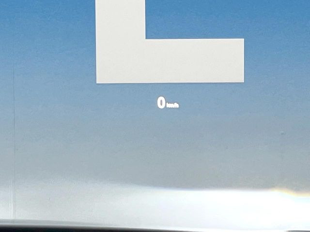 ���w�b�h�A�b�v�f�B�X�v���C:���݂̑��x�⑖�s�����f�W�^���\���ŉ^�]�ȑO���̃K���X�ɓ��e!�^�]���A���������炳���K�v�ȏ����m�F�ł���̂łƂ��Ă��֗��ň��S!