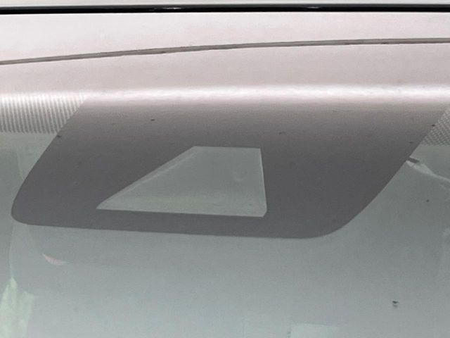 �y�g���^�Z�[�t�e�B�Z���X�z���s���ɑO���̎ԗ�����F�����A�Փ˂������Ȏ��͌x��ƃu���[�L�ŏՓˉ���Ɣ�Q�y�����A�V�X�g�B�����S�Ƀh���C�u�����y���݂��������܂��B