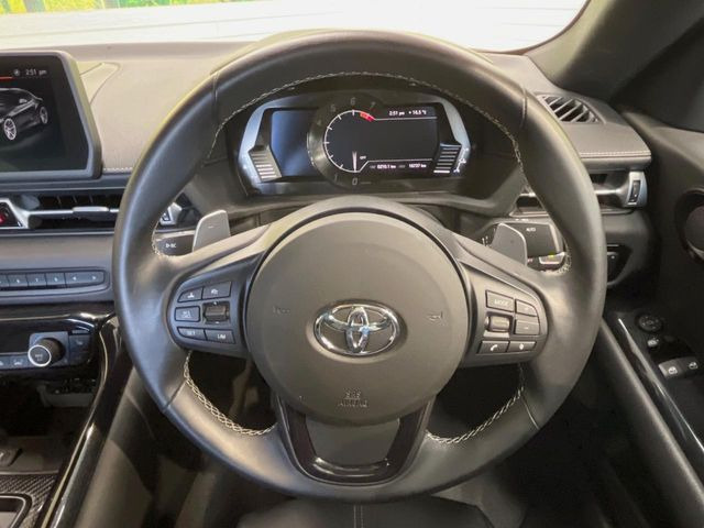 �y�����v�����X�e�A�����O�z�㎿�Ȋv���g�p���邱�ƂŁA��ɂ����������݂ƂĂ��^�]���₷���n���h���ł���