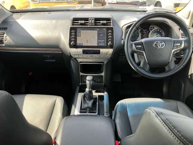 ランドクルーザープラド2.7 TX Lパッケージ マットブラック エディション 4WD