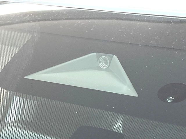 �y�O�He-Assist�z���s���ɑO���̎ԗ�����F�����A�Փ˂������Ȏ��͌x��ƃu���[�L�ŏՓˉ���Ɣ�Q�y�����A�V�X�g�B�����S�Ƀh���C�u�����y���݂��������܂��B