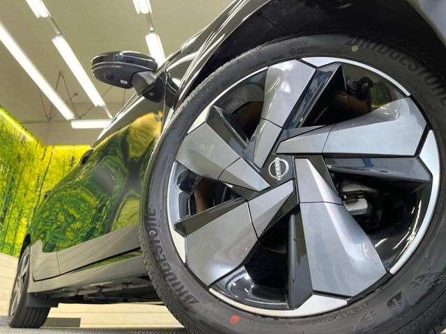 �y����17�C���`�A���~�z�C�[���z�O�ςɃ}�b�`���������A���~�z�C�[���𑕒����Ă���܂��B�e��ЊO�A���~�z�C�[����A�X�^�b�h���X�^�C�����戵�����Ă���܂��B���񂲑��k����������