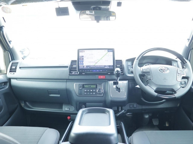 ハイエースバン2.8 スーパーGL ダークプライム S ロング ディーゼル 4WD