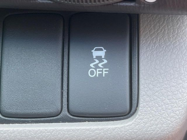 �y������h�~���u�z�ԗ��̉���������m����ƁA�����I�Ɏԗ��̐i�s������ۂ悤�Ɏԗ��𐧌䂵�܂��B�J�̓��ȂǊ���₷���H�ʏ󋵂ł����S�ȉ^�]���\�ł��B