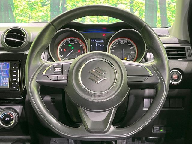 �y�����v�����X�e�A�����O�z�㎿�Ȋv���g�p���邱�ƂŁA��ɂ����������݂ƂĂ��^�]���₷���n���h���ł���