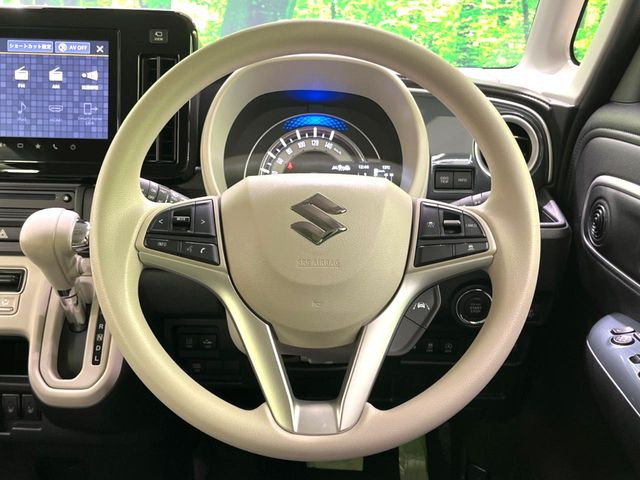 【アダプティブクルーズコントロール】高速道路での長距離走行が楽に!!自動で速度を保つクルーズコントロールが、衝突軽減システムと連携し、前方の車両を感知して車間を保つように速度調節してくれます!!