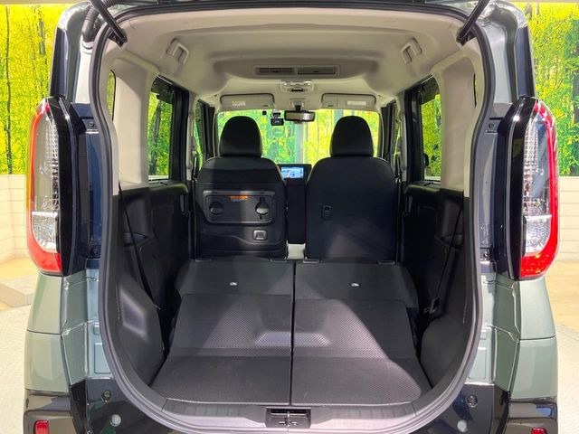 ���i�̂���������ʋ΁A���}���ɏ\���ȉ׎��X�y�[�X���m�ۂ��Ă���܂��B�Z�J���h�V�[�g��|���ƁA�傫�ȉו��̐ύڂ��\�ł���