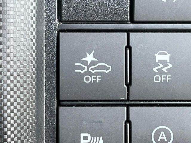 �y�X�}�[�g�A�V�X�g�z���s���ɑO���̎ԗ�����F�����A�Փ˂������Ȏ��͌x��ƃu���[�L�ŏՓˉ���Ɣ�Q�y�����A�V�X�g�B�����S�Ƀh���C�u�����y���݂��������܂��B