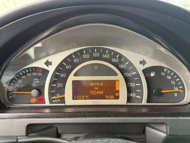 �C�ɂȂ邨�Ԃ�����܂�����E�̓d�b�ԍ����璼�ڂ��X�ɂ��₢���킹���������B�x�����@����ԗ����A��Ԃ܂łȂ�ł������������Ē����܂��B�X�^�b�t�ꓯ���A�����҂����Ă���܂��B