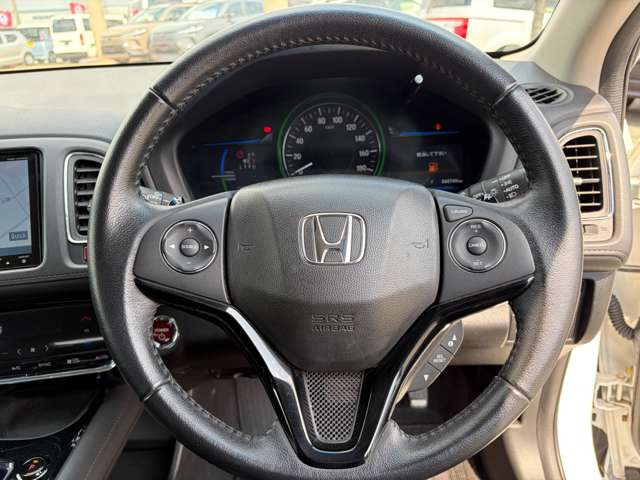 ���W����ɂ͍��i���̒��ÎԂ�V�Ԃ��������ł����W���䐔100��̑�^�W����֐��񂲗��X����������