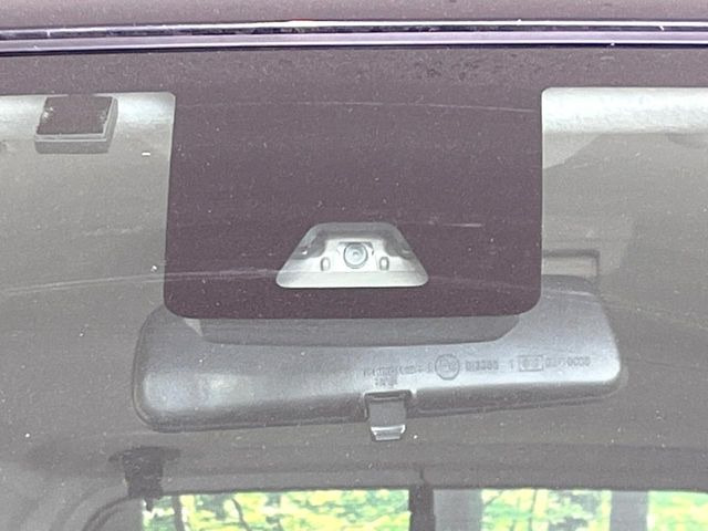 �y�X�}�[�g�A�V�X�g�z���s���ɑO���̎ԗ�����F�����A�Փ˂������Ȏ��͌x��ƃu���[�L�ŏՓˉ���Ɣ�Q�y�����A�V�X�g�B�����S�Ƀh���C�u�����y���݂��������܂��B