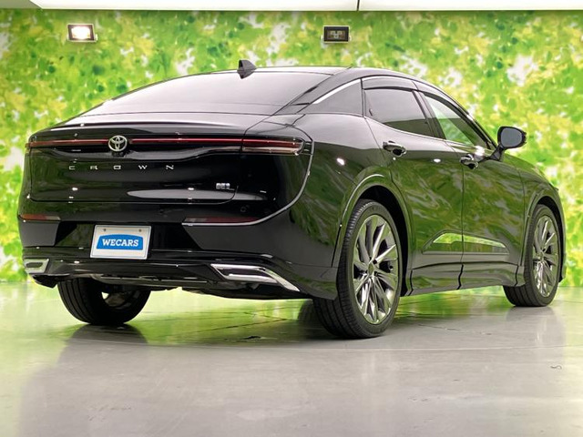 クラウンクロスオーバー2.5 G アドバンスト レザー パッケージ E-Four 4WD